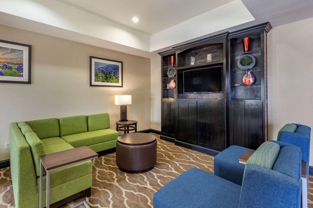 Comfort Inn & Suites Paris Luaran gambar