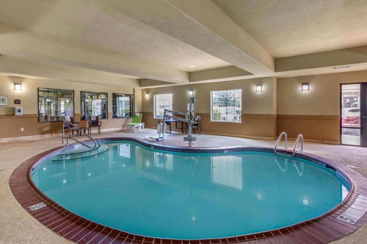 Comfort Inn & Suites Paris Luaran gambar